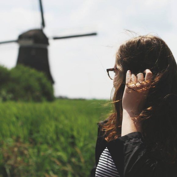 Meet your Posher, Megan - Picture 1 of 1